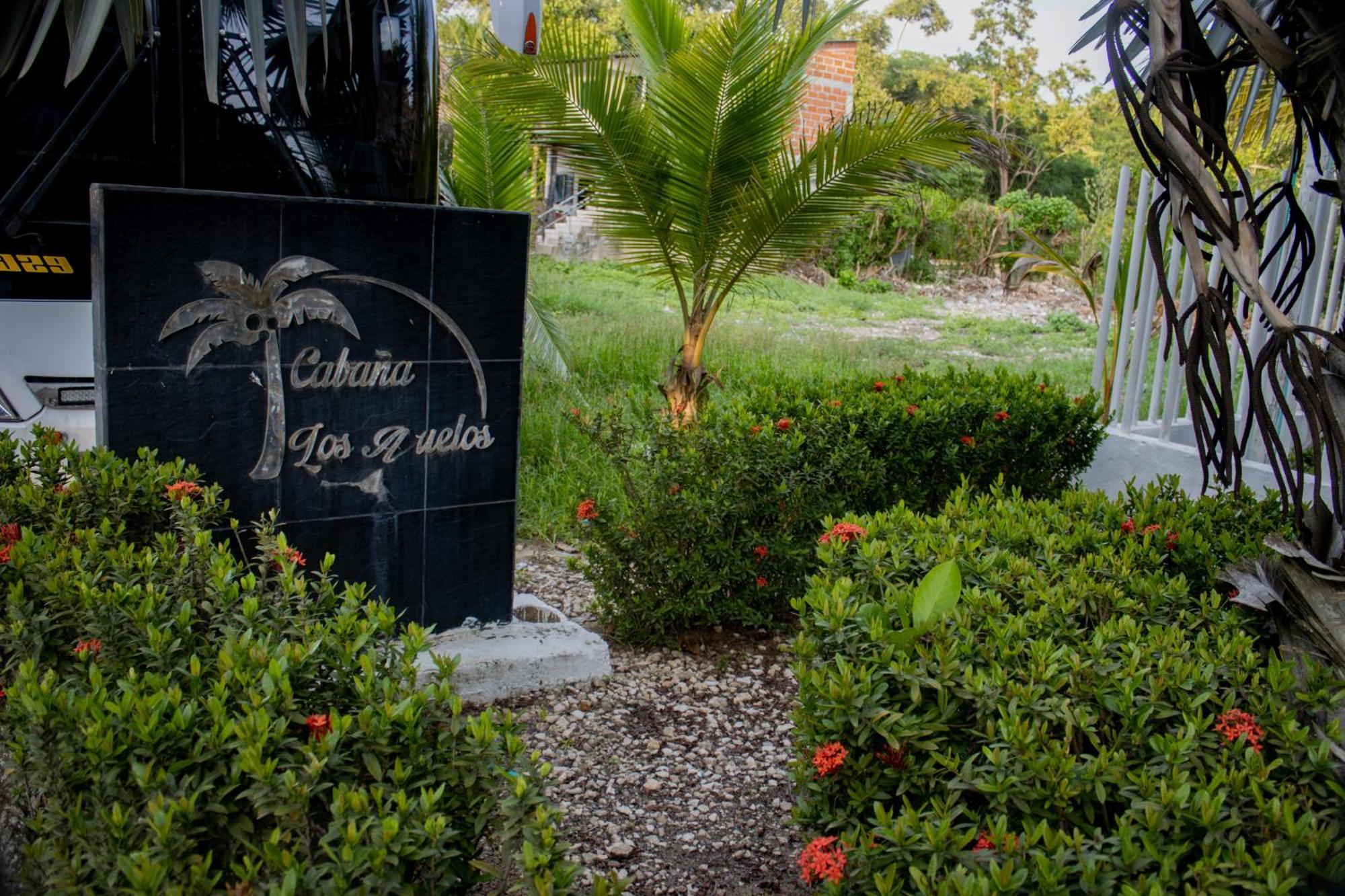 Cabana Los Abuelos Coveñas Εξωτερικό φωτογραφία